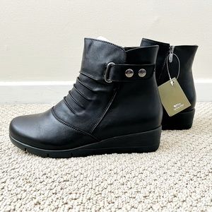 SpringStep NWT! Size 38/7.5 black ankle boots. Style Mendy.